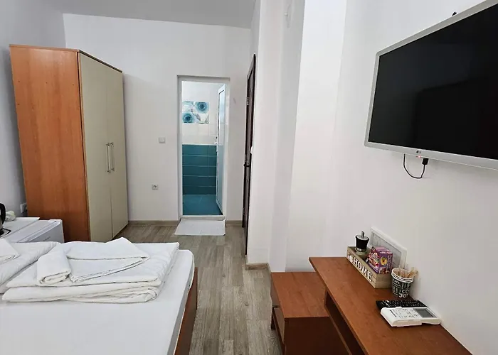 Guest Kostovi Homestay *